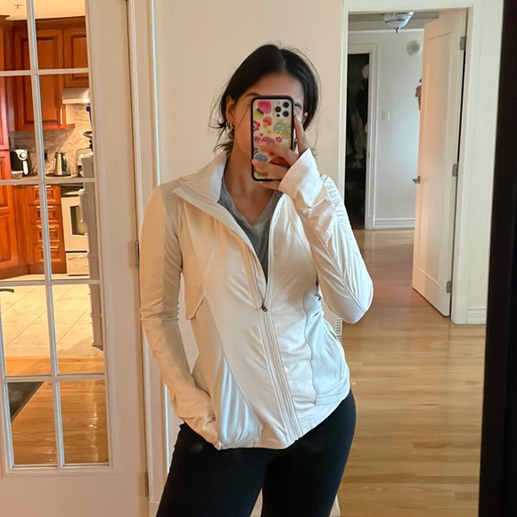 Lululemon nylon BBL jacket - Picture 8 of 8